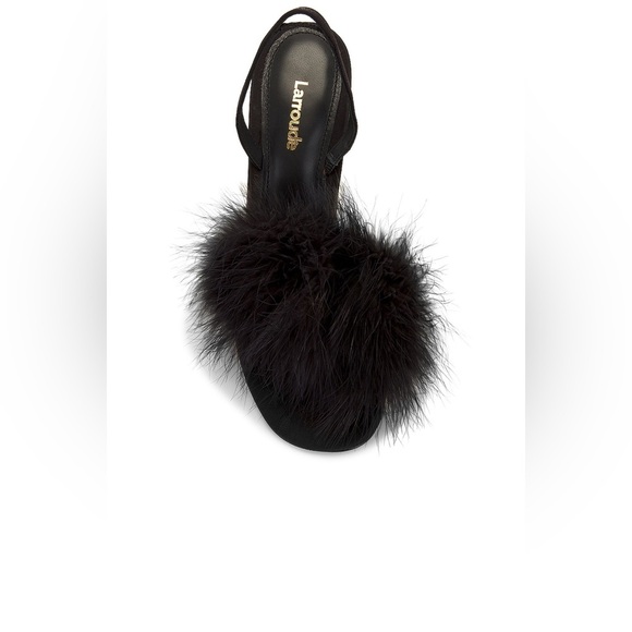 Marilyn Sandal
Larroude
brand: Larroude - Picture 5 of 12